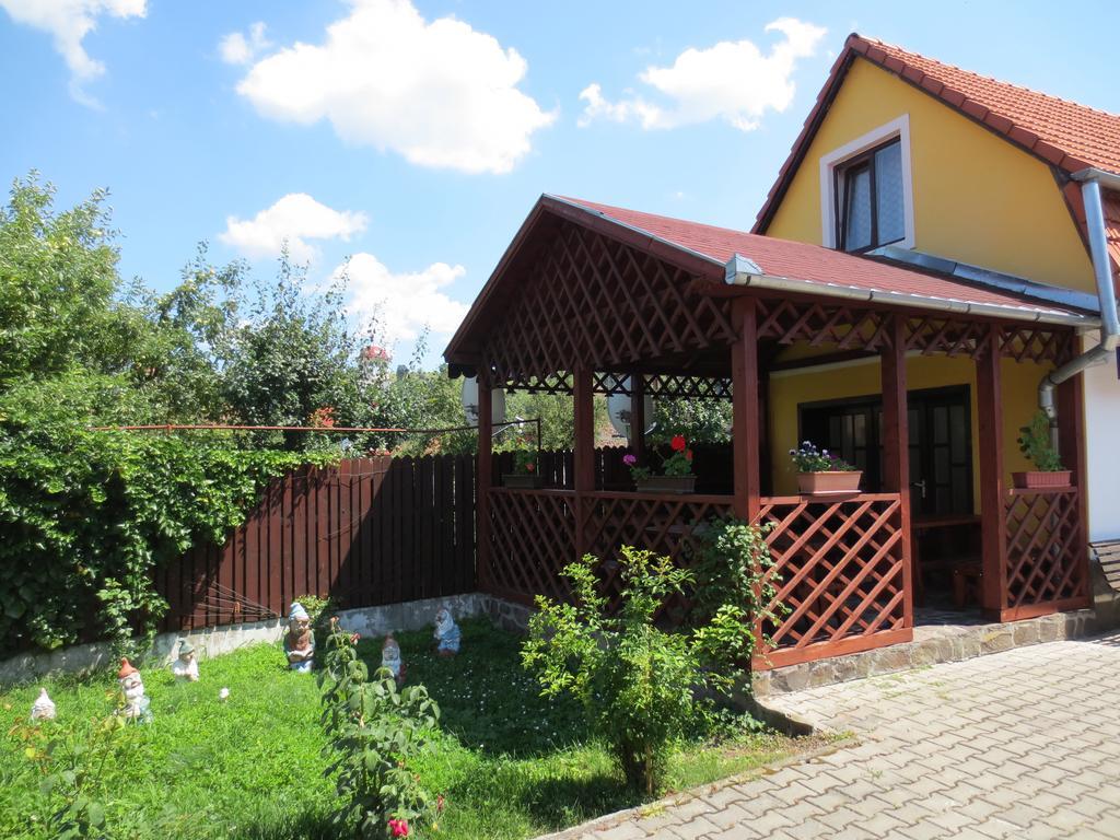 Pensiunea Hera Sighisoara Exterior photo